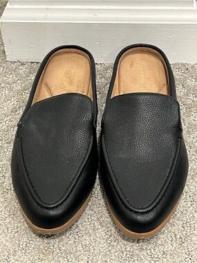 AEROSOLES Black Leather Slip-On Mules
